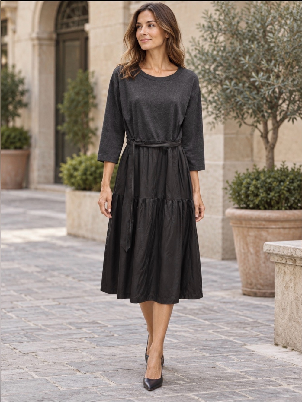 Peserico charcoal gray 3/4 Sleeve Crew Neck Dress size 6 made in Italy